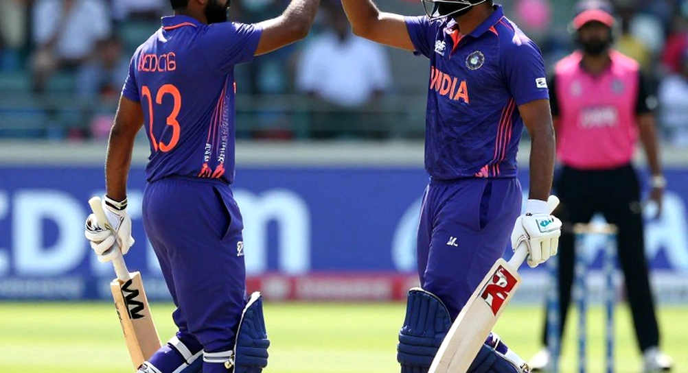 Day One at Newlands: Cummins' Short Ball Revealed a Plan, Not a Result